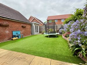 Photo 14- click for photo gallery